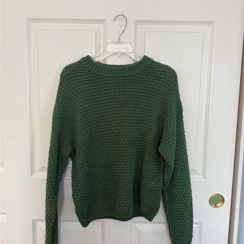 Universal Thread Forest Green Textured Crewneck Sweater